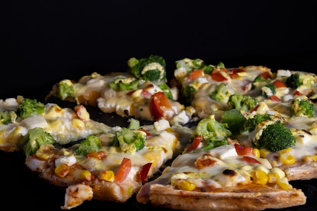 Butter Chicken Pizza